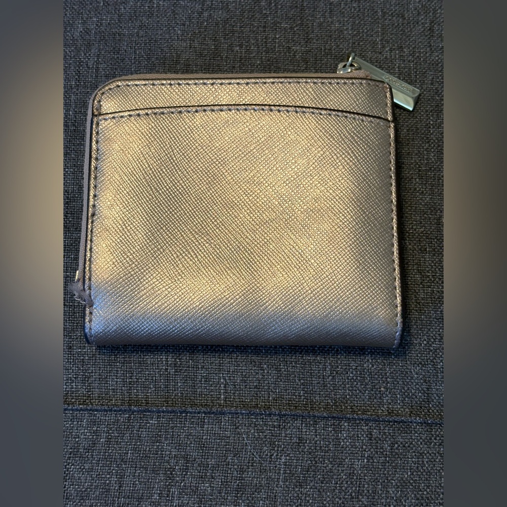 kate spade Metallic Pewter Small saffiano leather Bifold Zip Around Wallet - Picture 2 of 4
